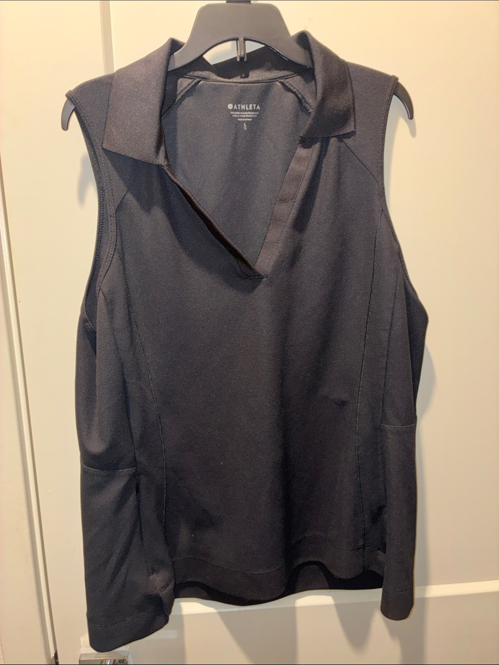 Athleta Sleeveless V-Neck Polo Tank in Black